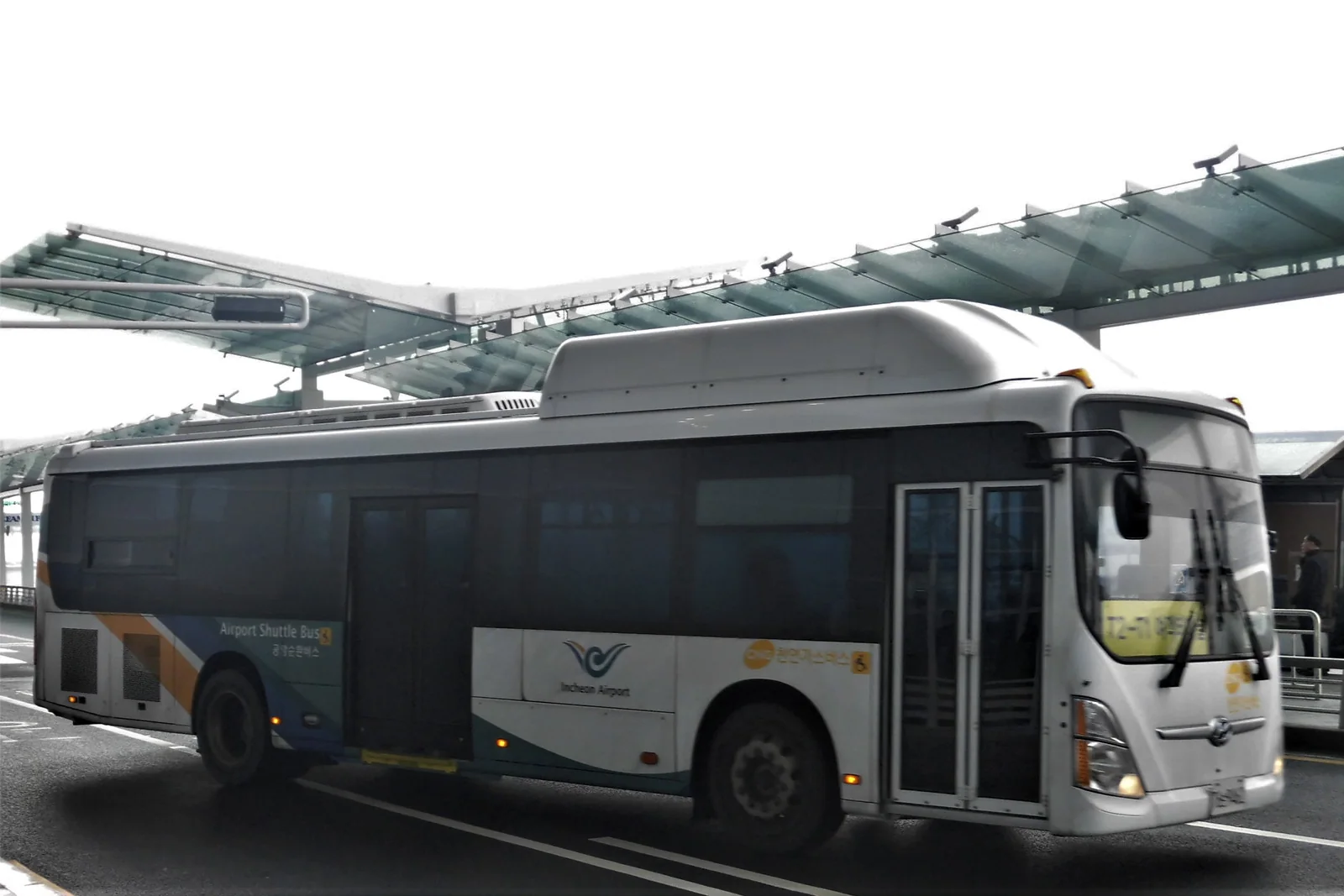 Editorial travel view for Incheon Airport Terminal 1 and Terminal 2 Transfer Guide