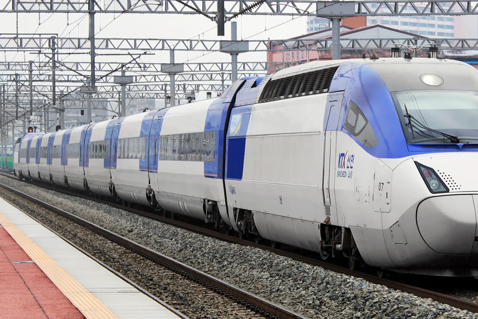 A KTX-Sancheon high-speed train at a station in Korea